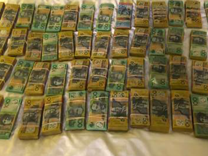 650 000 cash seized